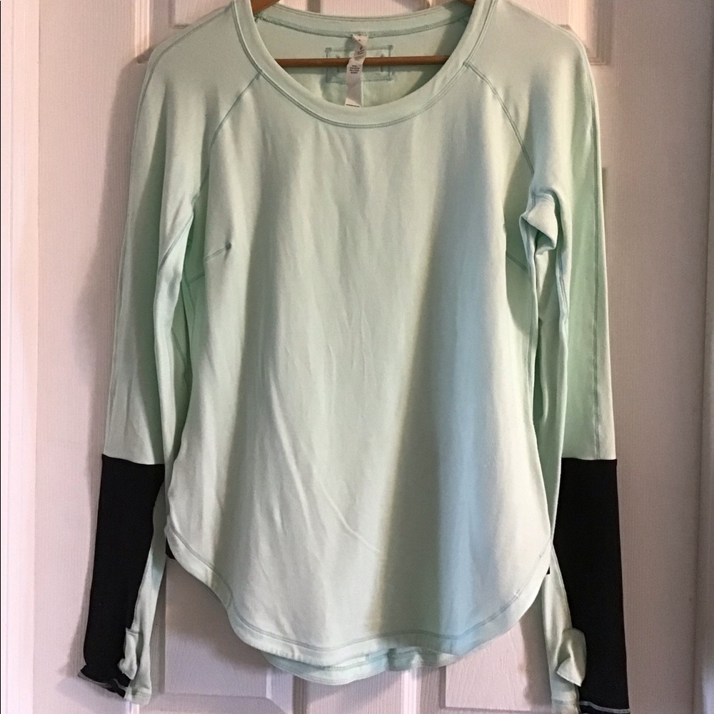 🌟 2/$30 🌟 Lulumon Light Aqua-Coloured Top